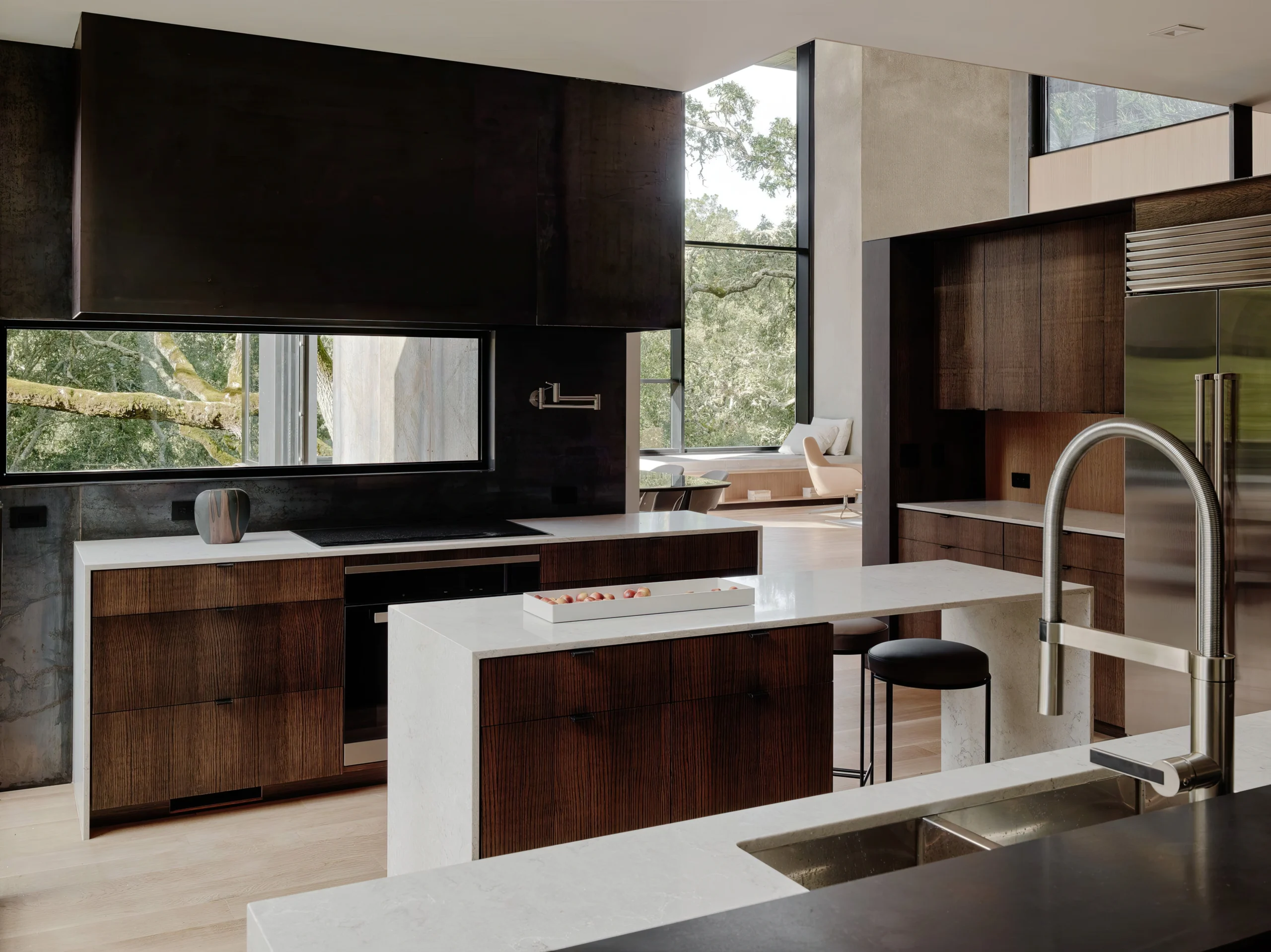 Kitchen with counter